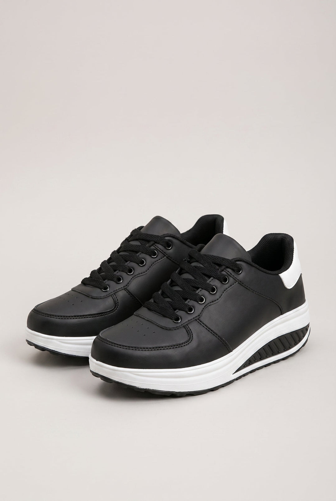 Lou | Women's Chic Supportive Air-Sole Sneakers