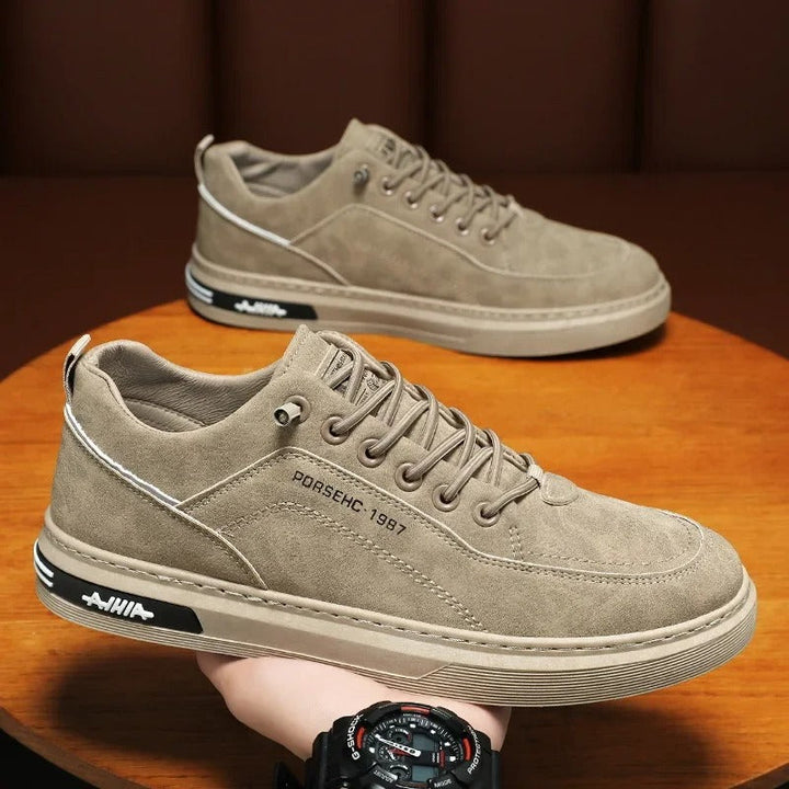 Men's Retro Style Wild Leather Sneakers
