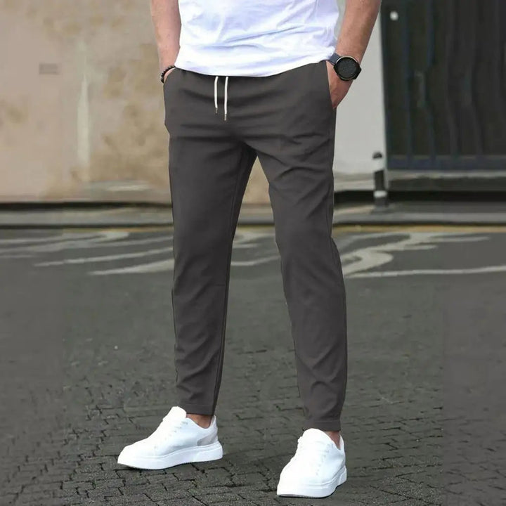 Men's Sporty Joggers with Pockets and Stretchy Waistband
