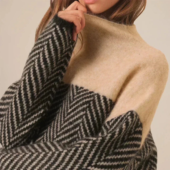 Women's Chevron Turtleneck Sweater with Elegant Knit Texture