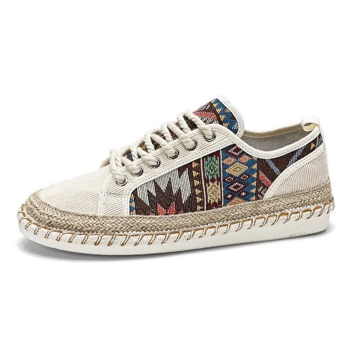 Men's Ethno Sandals with Bastso Sole and Unique Pattern