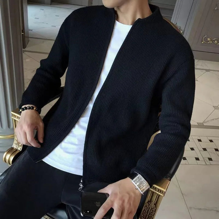 Men's Cozy Knitted Cardigan for Warmth and Style