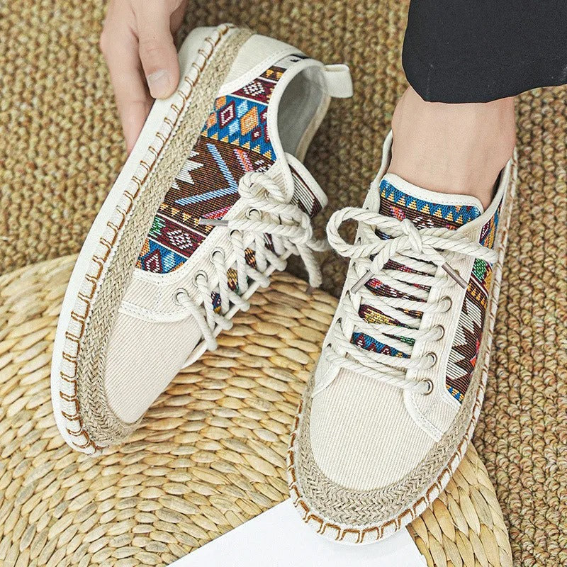 Men's Ethno Sandals with Bastso Sole and Unique Pattern