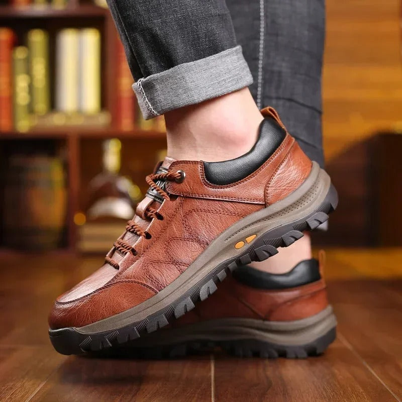 Men's Leather Hiking Shoes for Outdoor Adventures