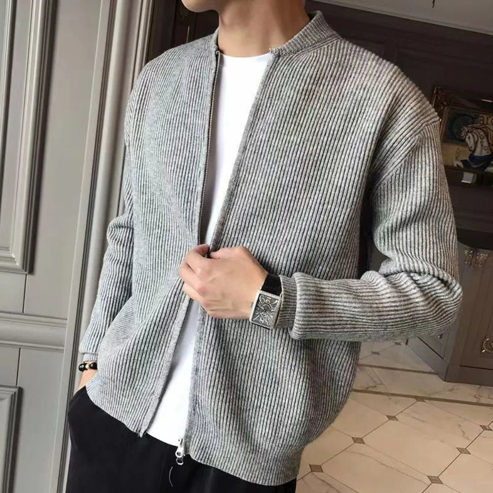 Men's Cozy Knitted Cardigan for Warmth and Style
