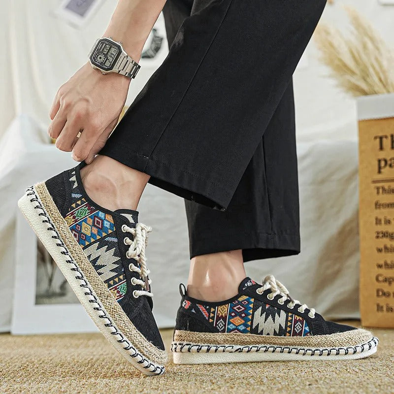 Men's Ethno Sandals with Bastso Sole and Unique Pattern