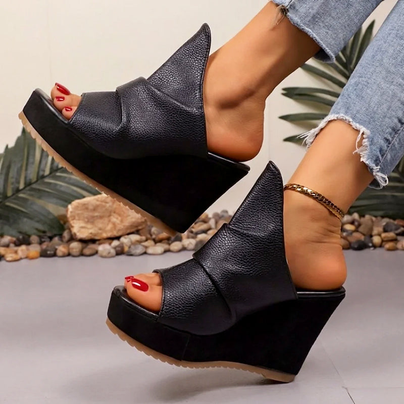Everlee | Women's Textured Wedge Mule Sandals