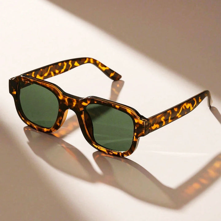 Unisex Bold Square Sunglasses for Stylish Eye Protection