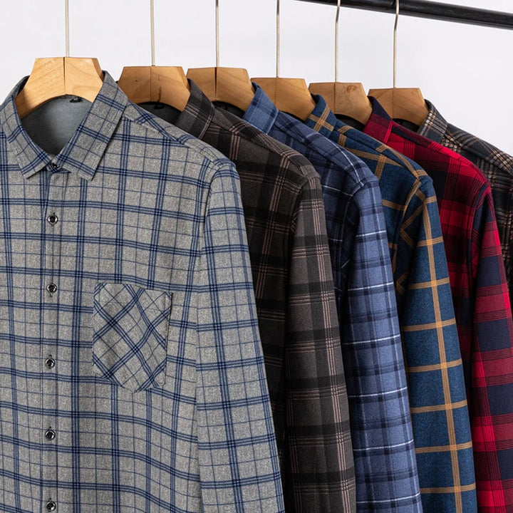 Men's Thick Fleece Long Sleeve Plaid Shirt for Autumn Winter Wear