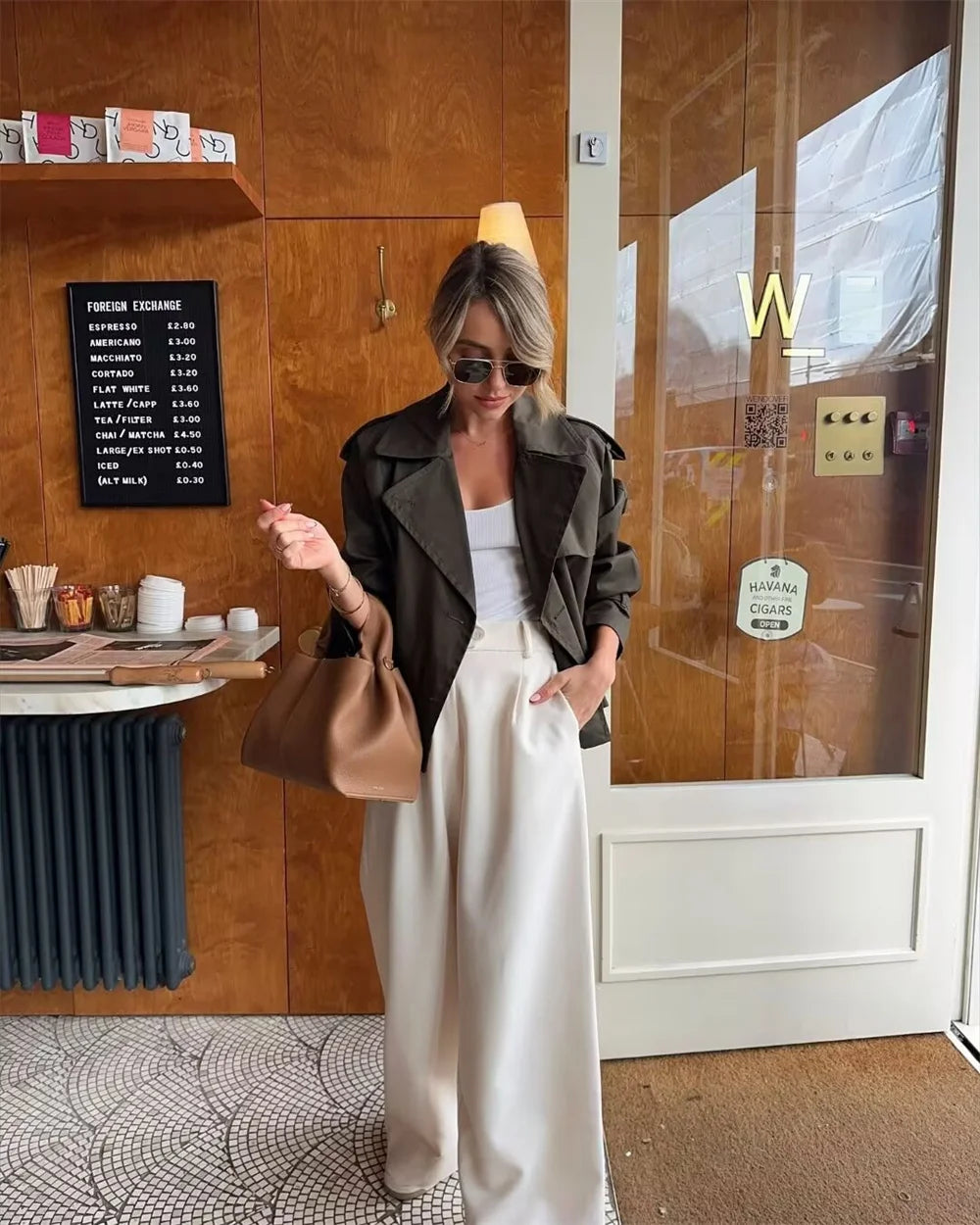 Women's Vintage Short Trench Coat for Spring Autumn Chic Style