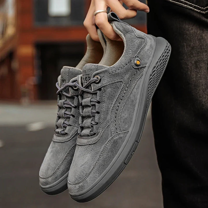 Men's Suede Hiking Shoes for Comfort and Durability