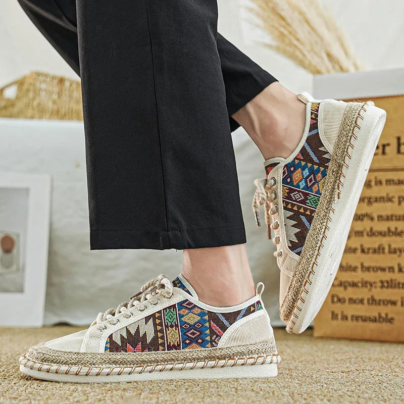 Men's Ethno Sandals with Bastso Sole and Unique Pattern