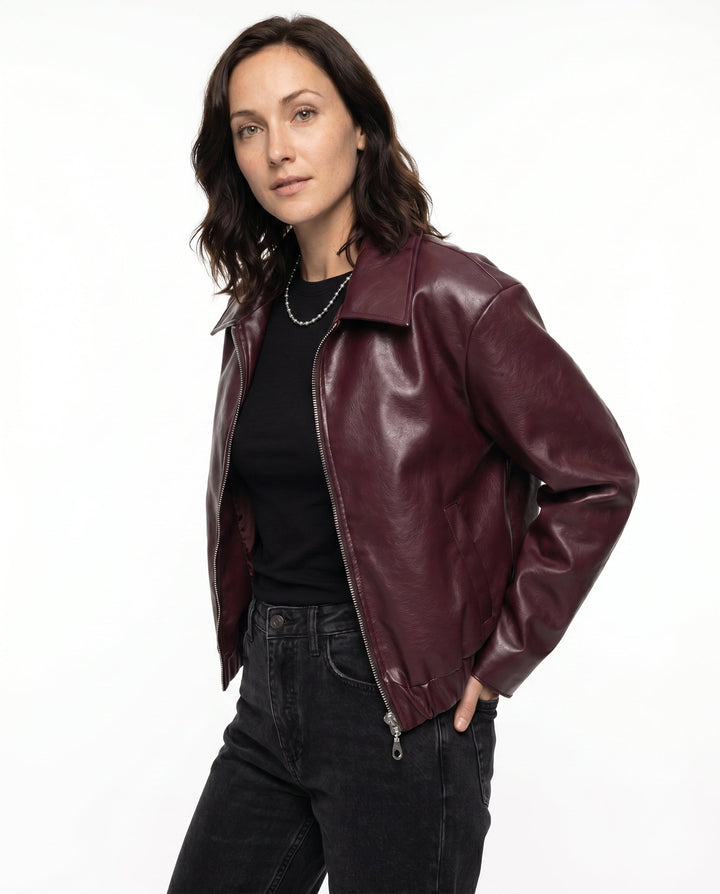 Women's Sophisticated Fitted Faux Leather Jacket for Casual Wear