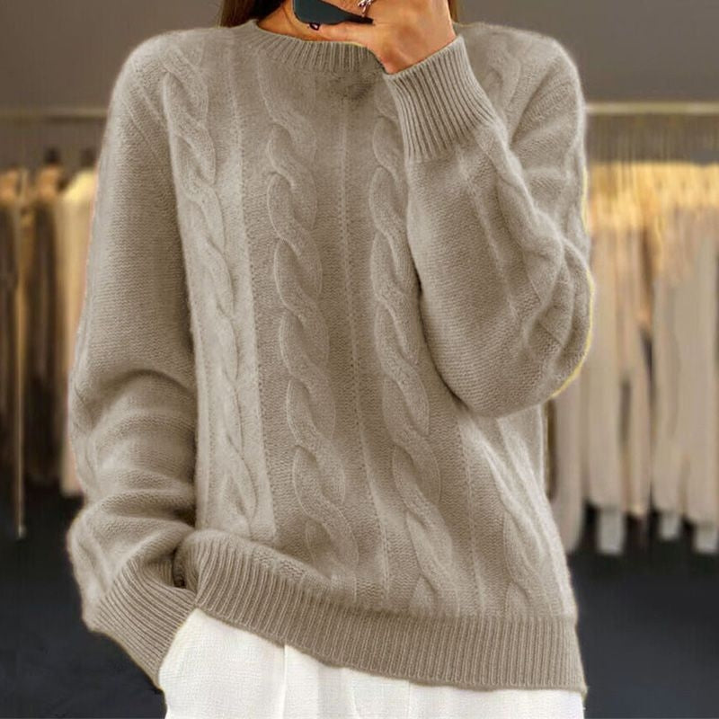 Women's Relaxed Cable Knit Pullover Sweater