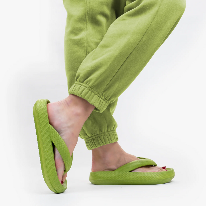 Leona | Women's Cloud Soft Comfort Flip Flops