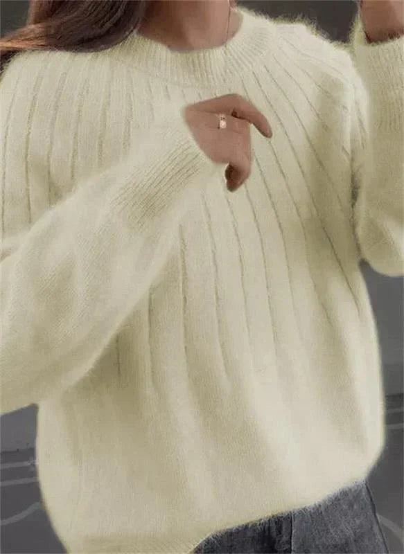 Women's Classic Fit Round Neck Cashmere Sweater