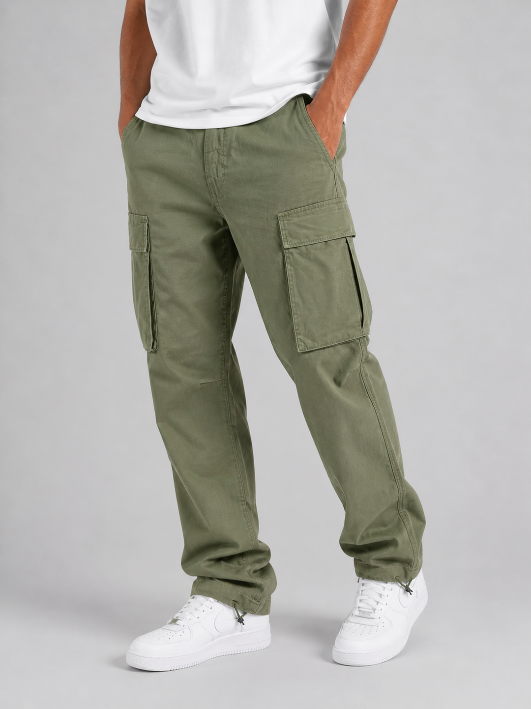 Men's Relaxed Cargo Pants with Utility Pockets for Comfort and Style