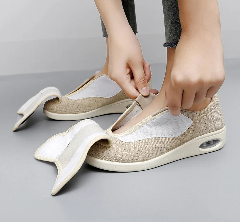 Women's Diabetic Shoes for Wide and Swollen Feet