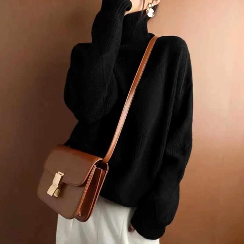 Women's Diamond Cashmere Turtleneck Sweater