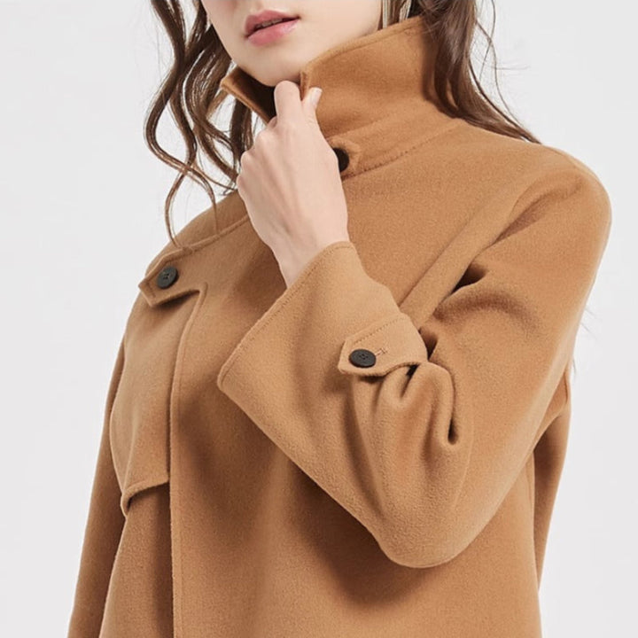 Women's Cropped Wool Jacket with Notch Collar