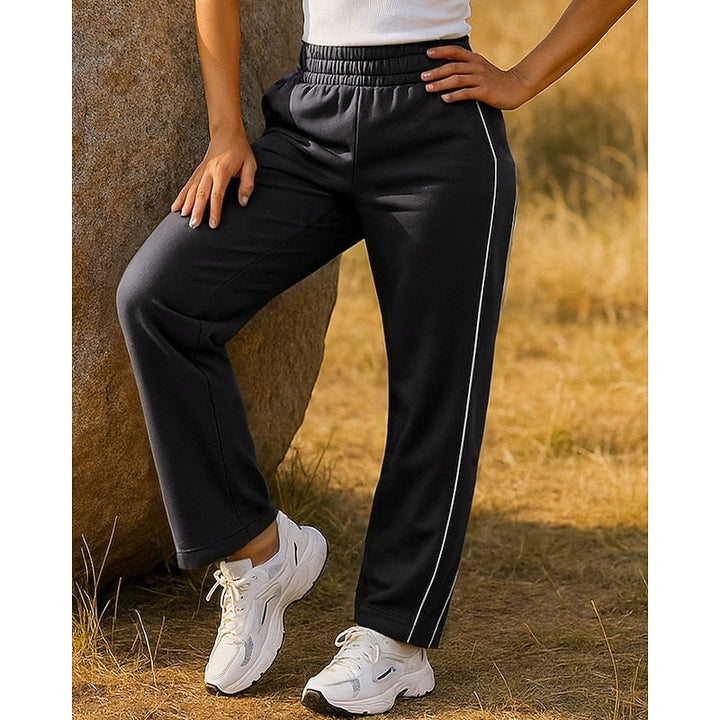 Women's Straight Leg Side Stripe Sweatpants