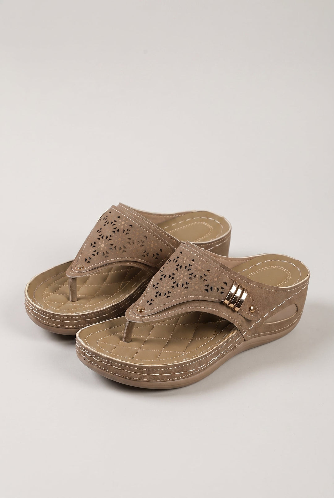 Noelle | Women's Cushioned Mesh Slip-On Sandals