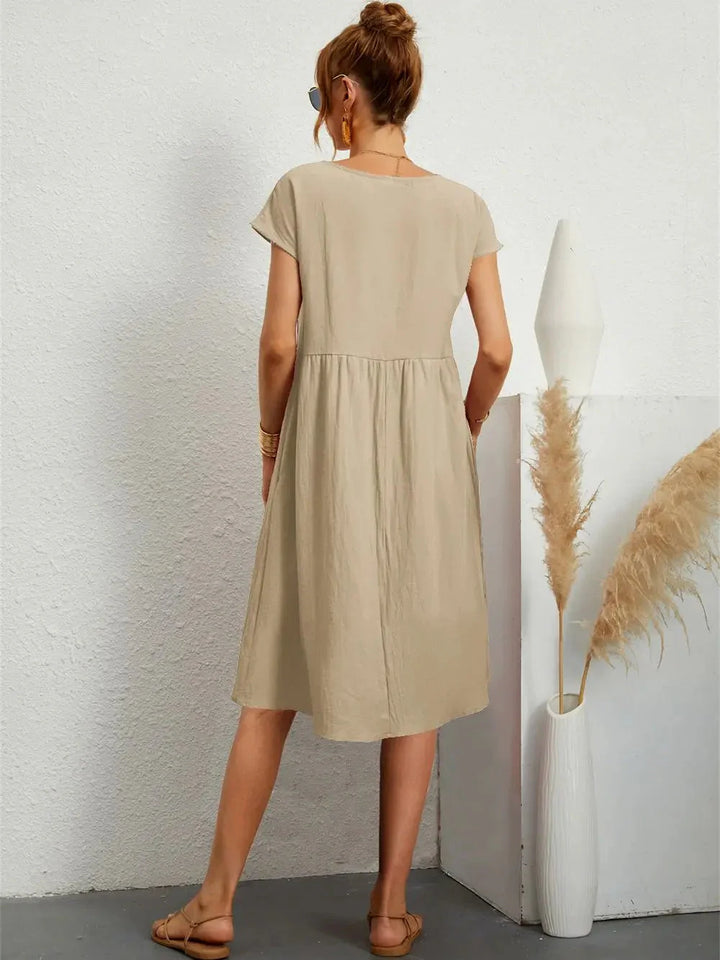 Women's Smocked Pocket Midi Dress - Casual Summer Style