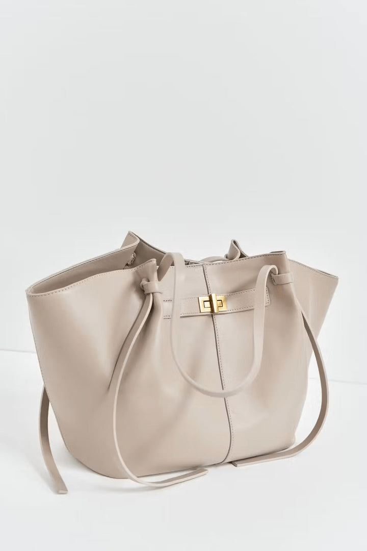 Women's Sleek Vegan Leather Tote Bag for Daily Use