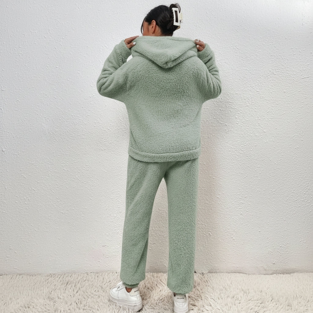Women's Ultra-Comfortable Teddy Set for Cozy Winter Days
