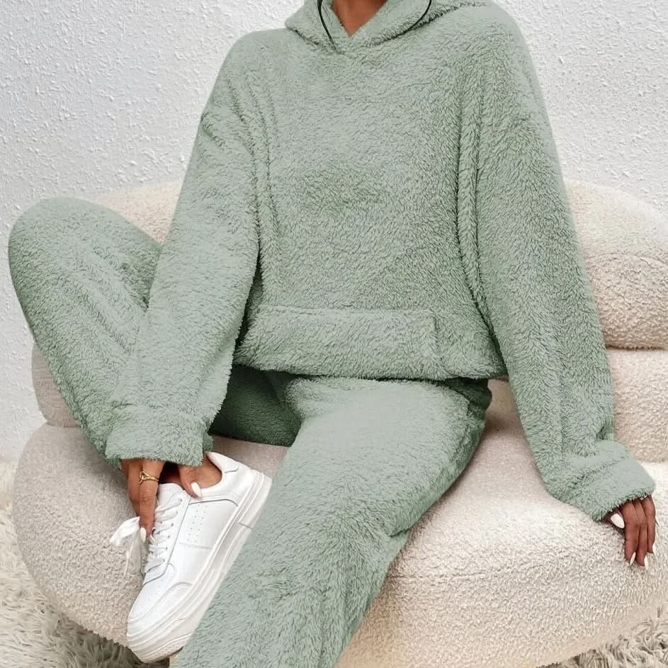 Women's Ultra-Comfortable Teddy Set for Cozy Winter Days