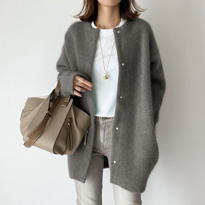 Women's Relaxed Fit Button-Front Wool Cardigan