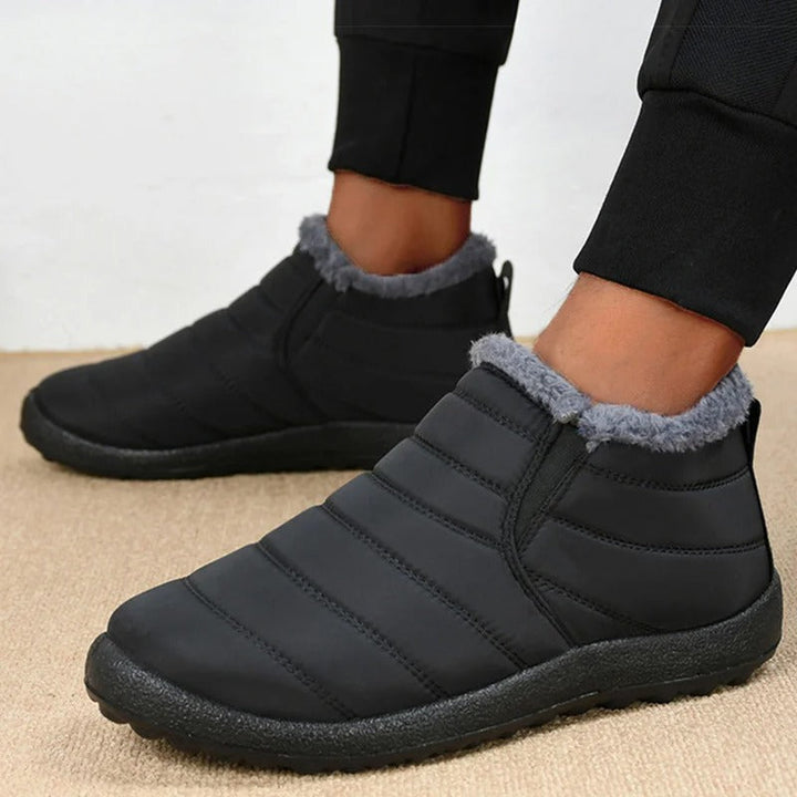 Men's Slip-On Boots with Fur Lining for Comfort and Style