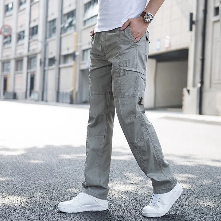 Men's Tapered Leg Multi-Pocket Cargo Pants