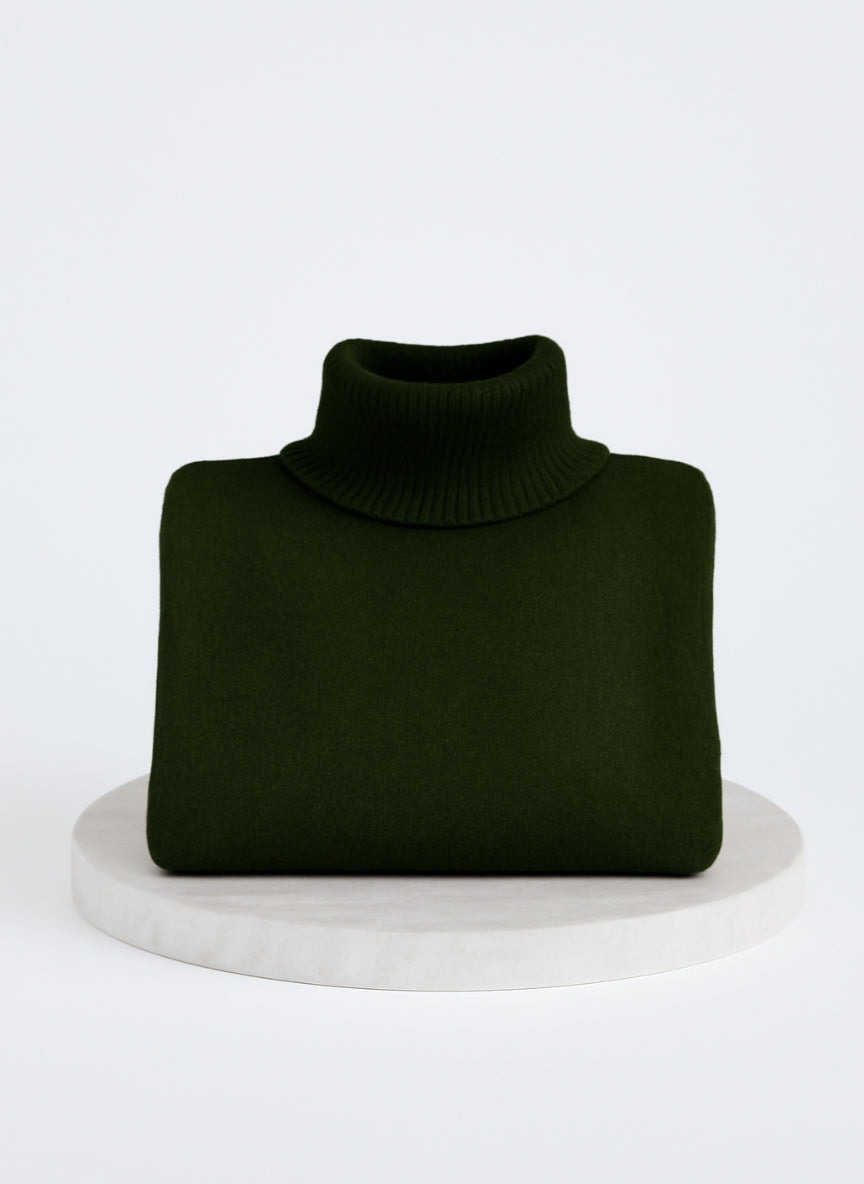 Women's Oversized Turtleneck Sweater with Asymmetric Hem Design