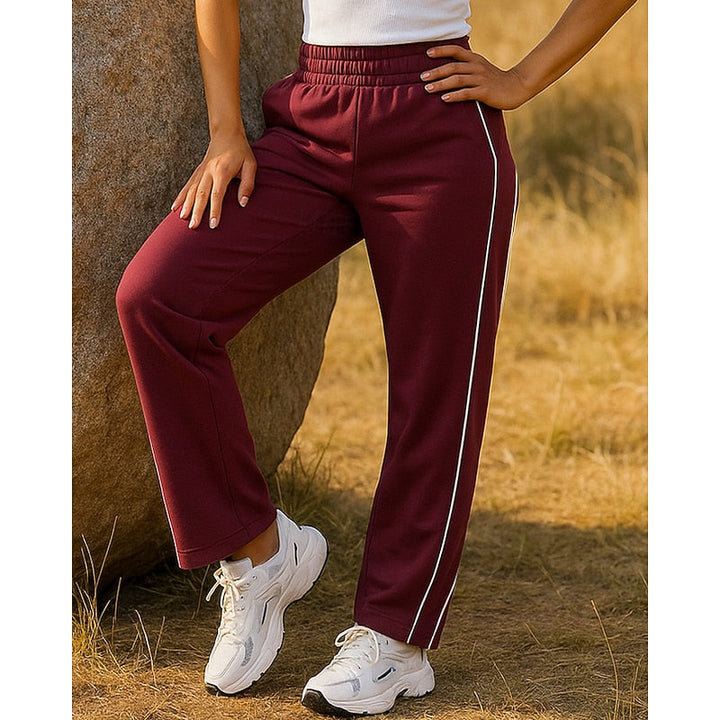 Women's Straight Leg Side Stripe Sweatpants
