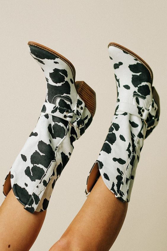Women's Cow Print Western Style Boots