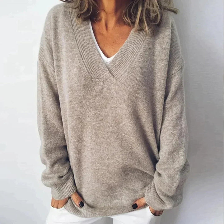 Women's Relaxed Fit V-Neck Knit Sweater for Cozy Winter Wear