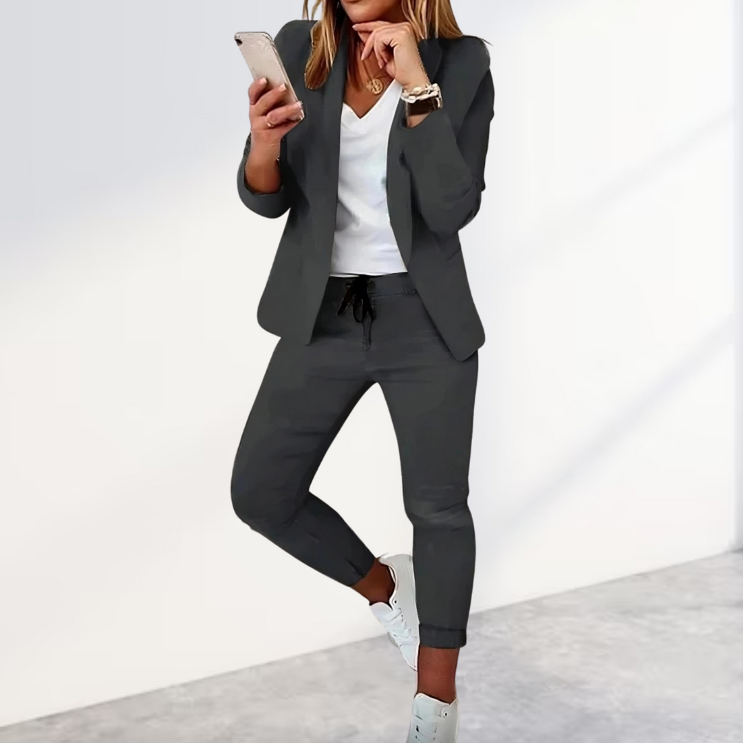 Women's Stylish Two-Piece Athleisure Set