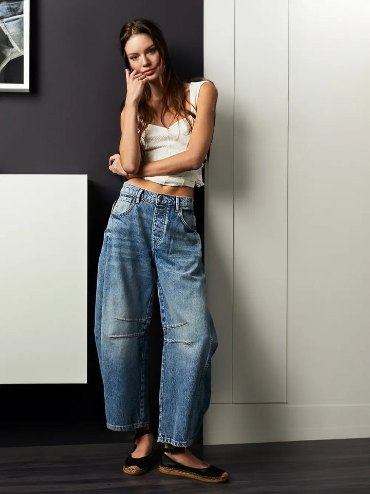 Livia | Women's Trendy Mid-Rise Barrel Jeans
