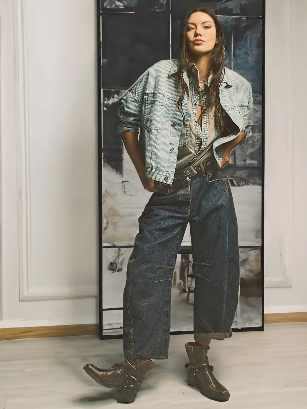 Livia | Women's Trendy Mid-Rise Barrel Jeans