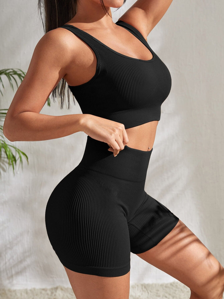 Sienna | Women's Fitness Set with Shorts & Sports Top