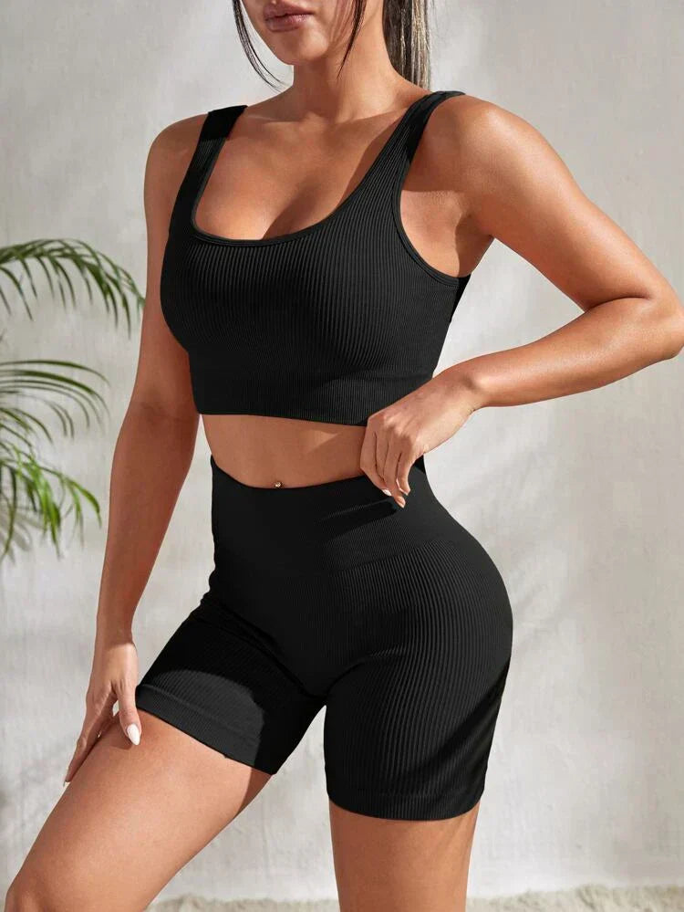 Sienna | Women's Fitness Set with Shorts & Sports Top