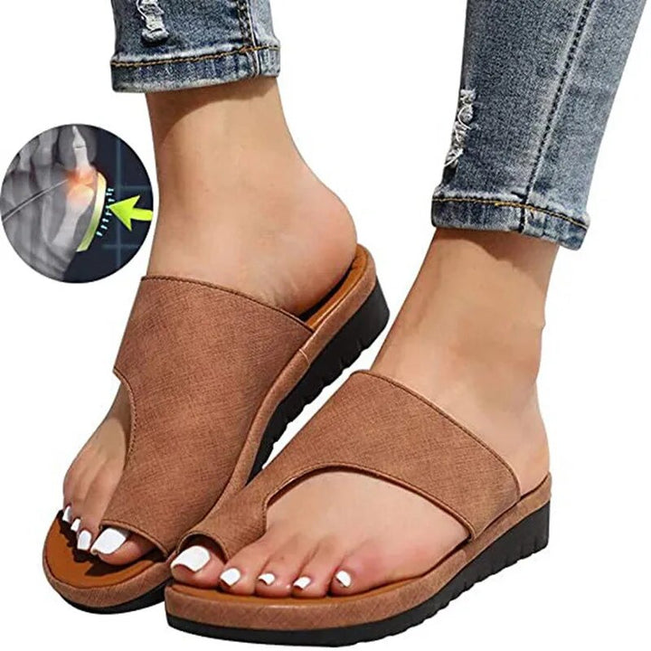 Women's Cushioned Toe Post Sandals for Comfort and Style