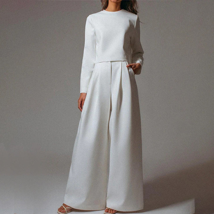 Women's Effortless Chic Wide Leg Outfit