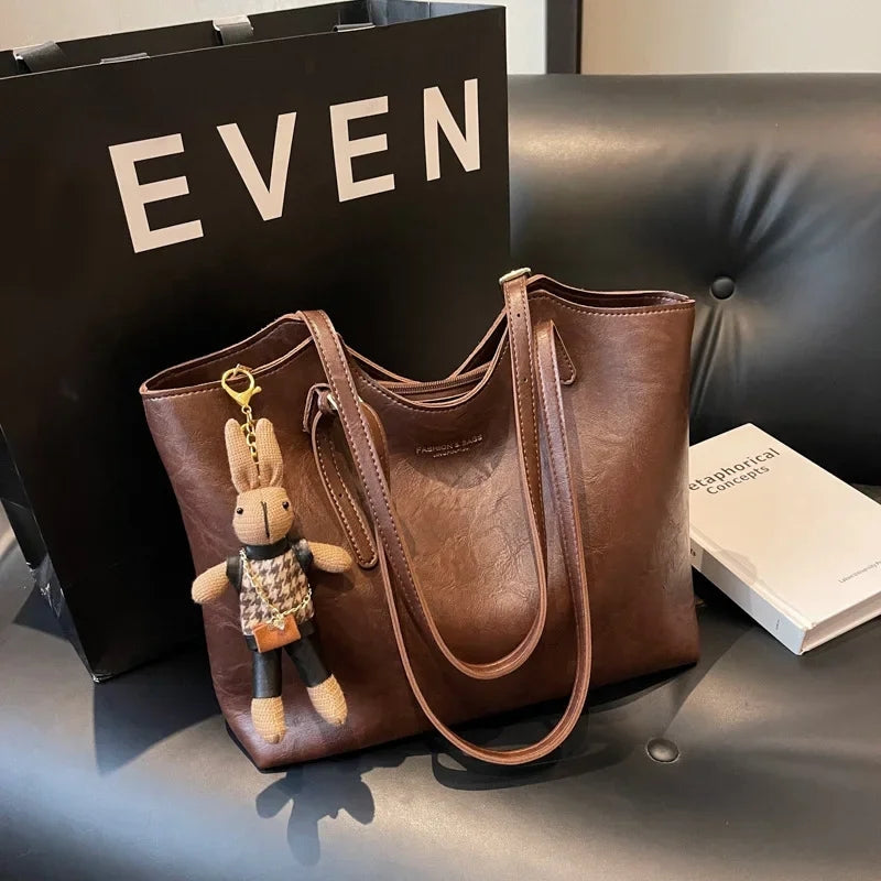 Women's Vintage Charm Tote Bag - Vegan Leather for Everyday Use