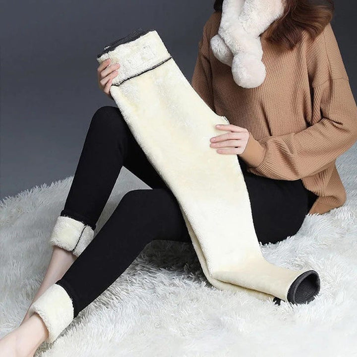 Women's Fleece-Lined Winter Leggings – Velvet Exterior, Thermal Comfort